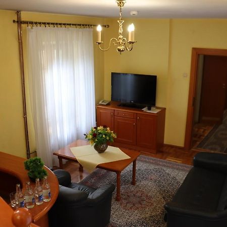 Hotel Rytwiany Palac Extérieur photo