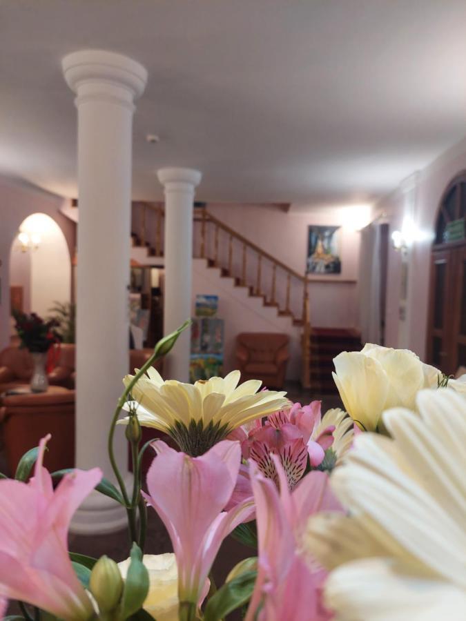 Hotel Rytwiany Palac Extérieur photo